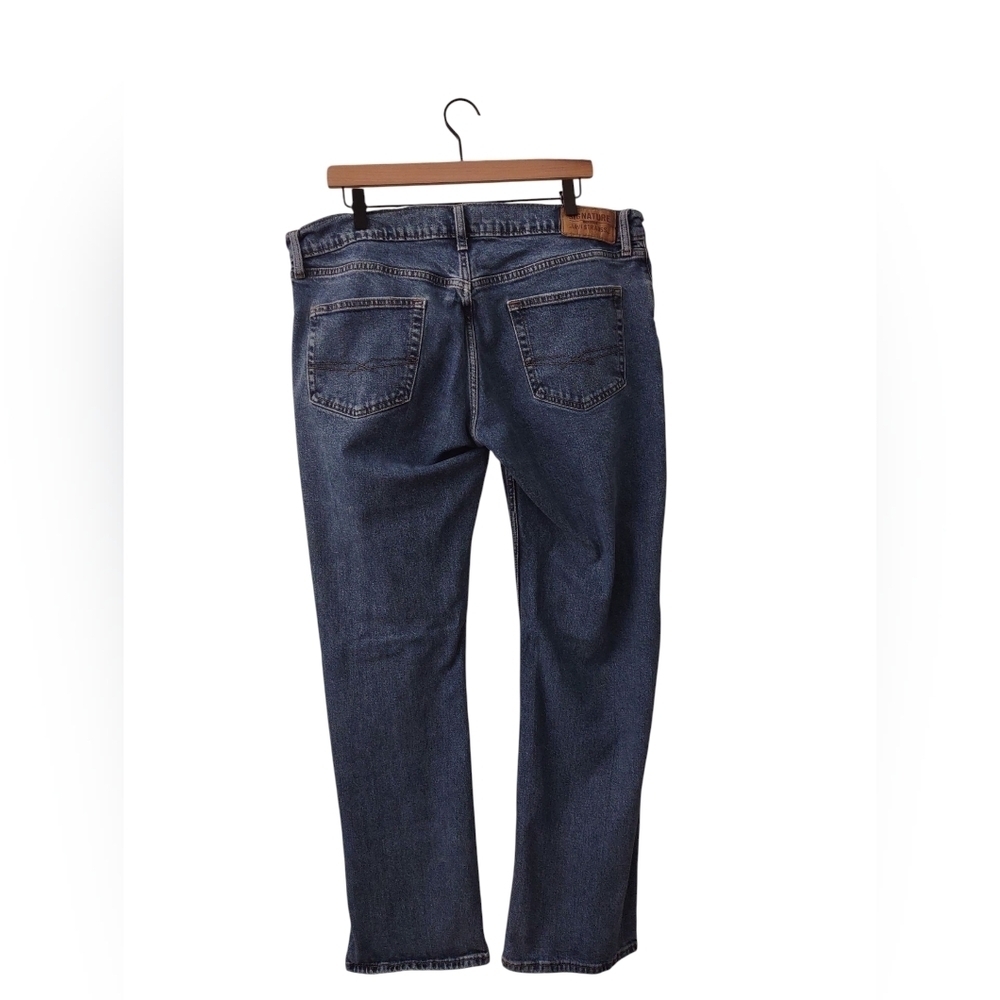 Signature by Levi Strauss Relaxed Blue Jeans W36 L34 - Picture 7 of 9
